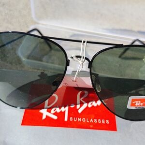 Ray-Ban Black Aviator Sunglasses
